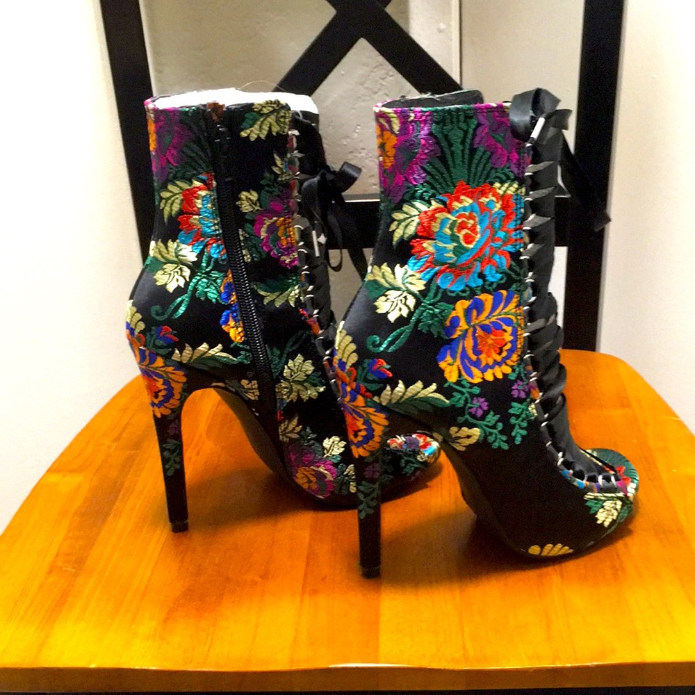 Steve Madden Lace-Up Embroidered Fuego Stilettos